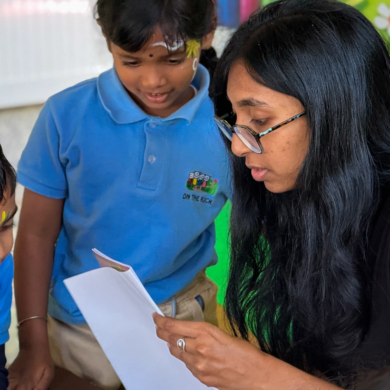 Reading together with a teacher